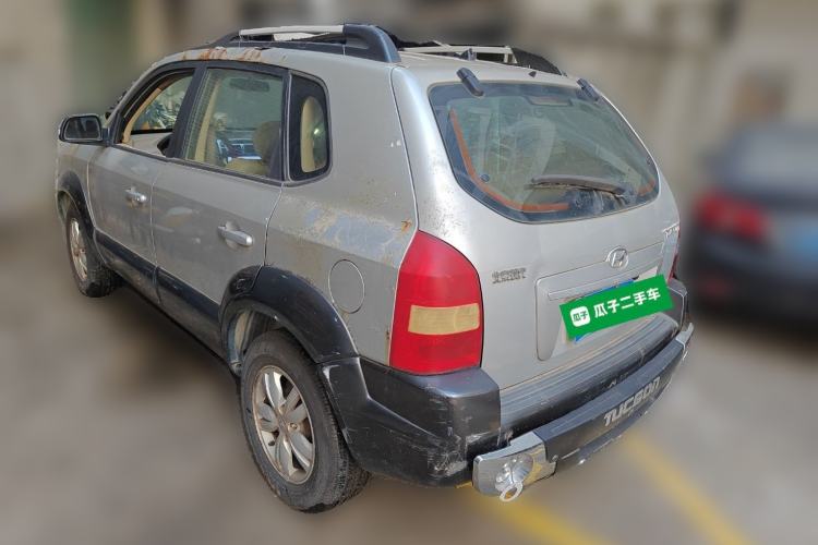 Used Hyundai Tucson 2009 2.0L Automatic Two-Wheel Drive with Sunroof