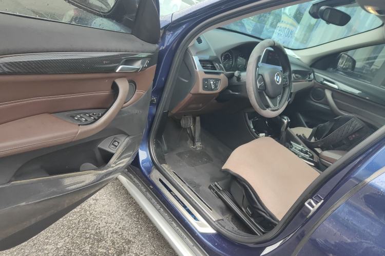 Used BMW X1 2019 sDrive18Li Premium Edition Driver Seat