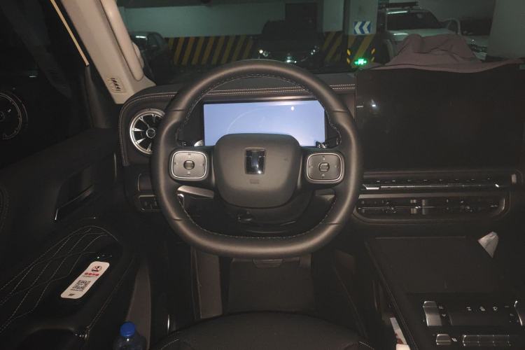 Used Tank 300 2025 2.0T Challenger
