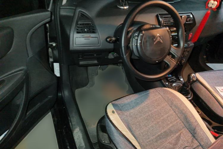 Used Citroen C-Quatre 2014 VTS Version 1.6L Manual - Premium Model Steering Wheel