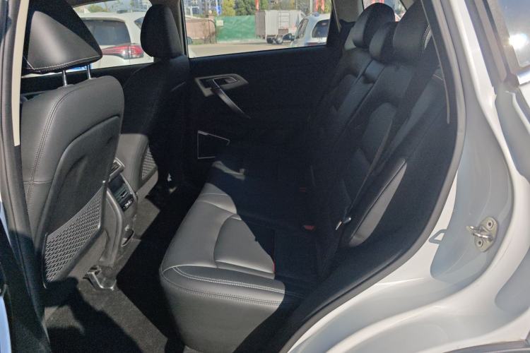 Used Geely Auto Emgrand X7 Sport 2018 1.8TD Automatic Two-Wheel Drive Smart Connect 4G Internet Edition
