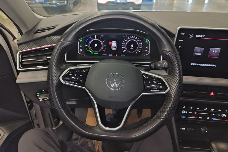 Used Volkswagen Tiguan L New Energy 2022 430 PHEV Plug-in Hybrid Flagship Edition Steering Wheel