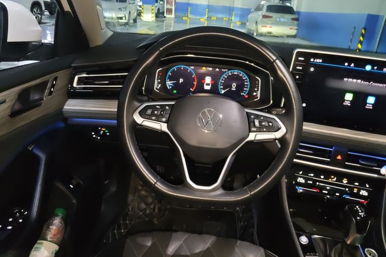 Used Volkswagen Sagitar 2023 280TSI DSG Excellence Plus Edition Steering Wheel