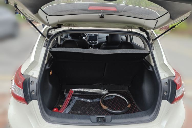 Used Nissan Tiida 2016 1.6L CVT Cool Dynamic Edition Trunk