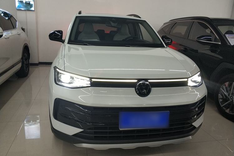 Used Volkswagen Tharu 2025 New Sharp 1.5L Ambitious Edition Front