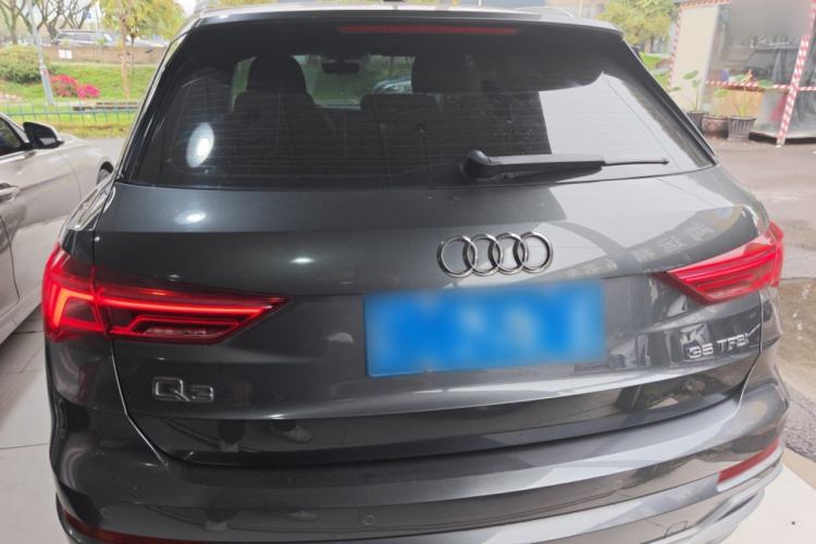 Used Audi Q3 2019 35 TFSI Fashion Dynamic Model
