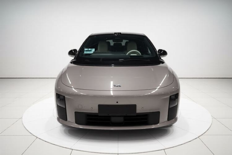 Used Li Auto i6 2025 Model Two-Wheel-Drive Standard Type Front