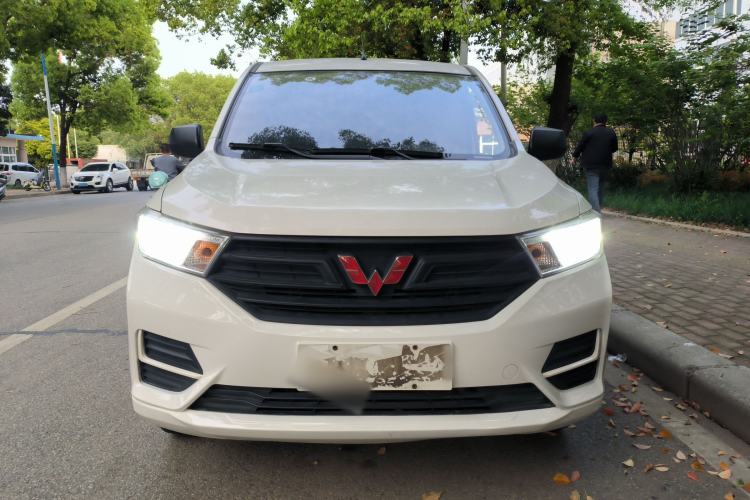 Used Wuling Hongguang 2019 1.5L S Basic Version China VI Standard LAR Front