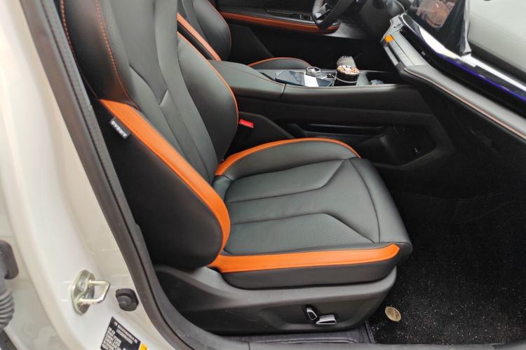 Used CHANGAN UNI-V 2024 1.5T High-Energy Version Right Front Seat