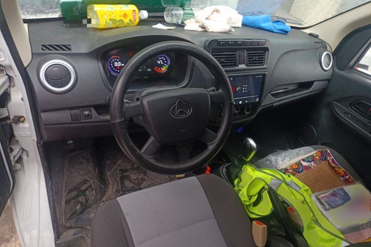 Used CHANGAN KAICHENG Ruixing EM60 2022 Pure Electric Van 4498 mm Long Flat Roof with Rear-Hinged Doors 2 Seats 60 kW 41.86 kWh
