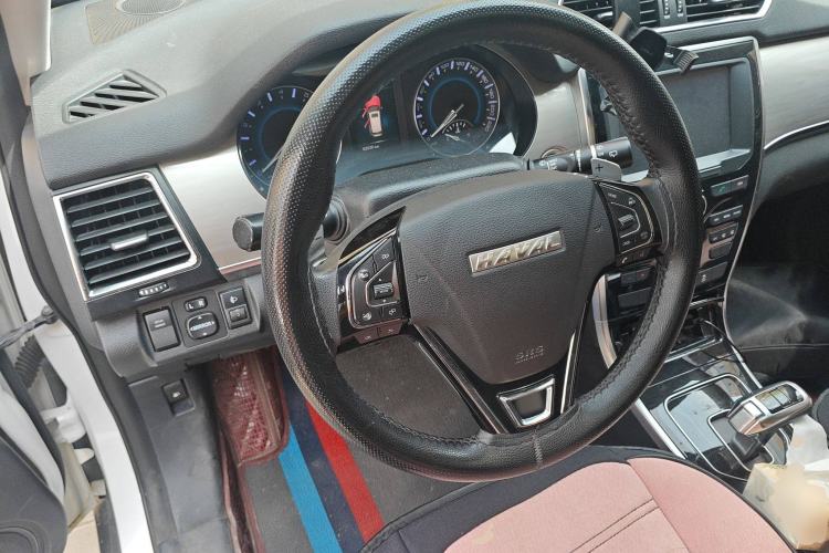 Used Haval H2 2018 Chuanxiang Edition 1.5T Dual-Clutch Two-Wheel Drive Fashion Model China V Standard Steering Wheel