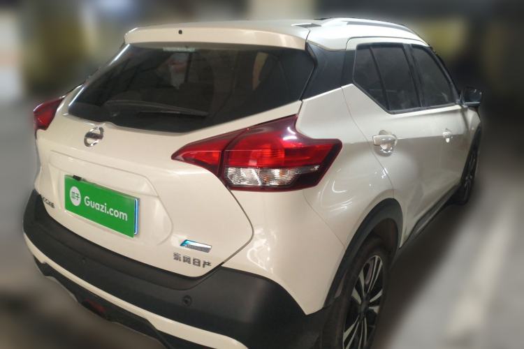 Used Nissan Kicks 2017 1.5L CVT Cool Enjoy Edition Rear Right 45 Deg