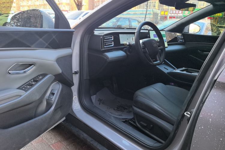 Used BYD Qin L 2026 DM-i 128KM Leading Edition
