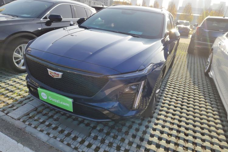 Used Cadillac GT4 2023 25T Prestige Version