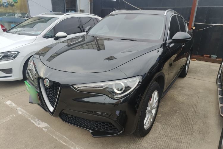 Used Alfa Romeo Stelvio 2017 2.0T 200HP Luxury Edition