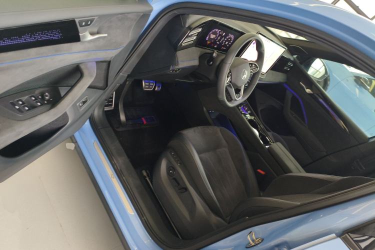 Used Volkswagen Tiguan L 2024 PRO 380TSI Four-Wheel Drive R-Line Prestige Edition