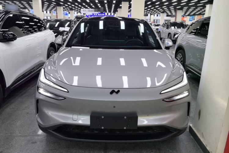 Used ONVO L60 2024 60 kWh Rear-Drive Version