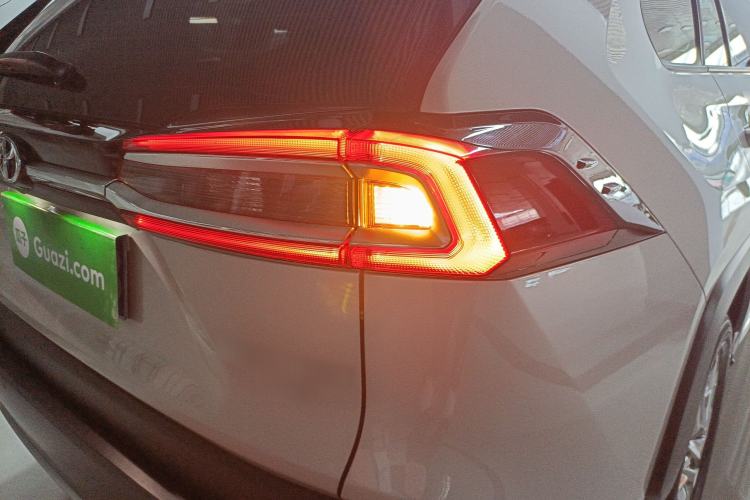 Used Toyota Wildlander 2022 2.0L CVT 4x4 Luxury PLUS Edition
