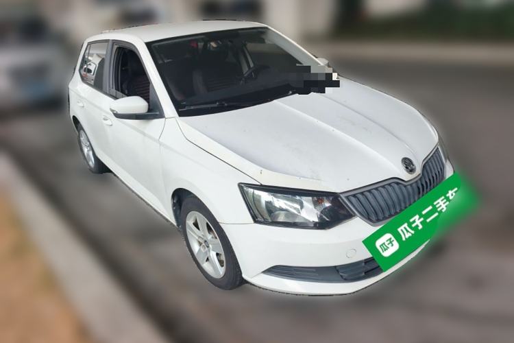 Used Skoda Fabia 2017 1.4L Automatic Car Enjoy Edition Front Right 45 Deg
