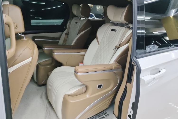 Used Buick GL8 2021 ES Land Cruiser 653T Luxury Edition
