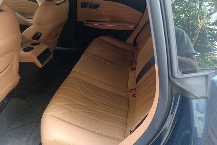 Used Geely Galaxy Galaxy 8 2025 130km EM-i Deluxe Edition
