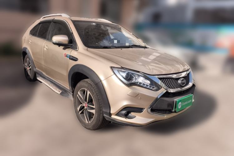 Used BYD Tang New Energy 2015 2.0T Four-Wheel-Drive Flagship Model