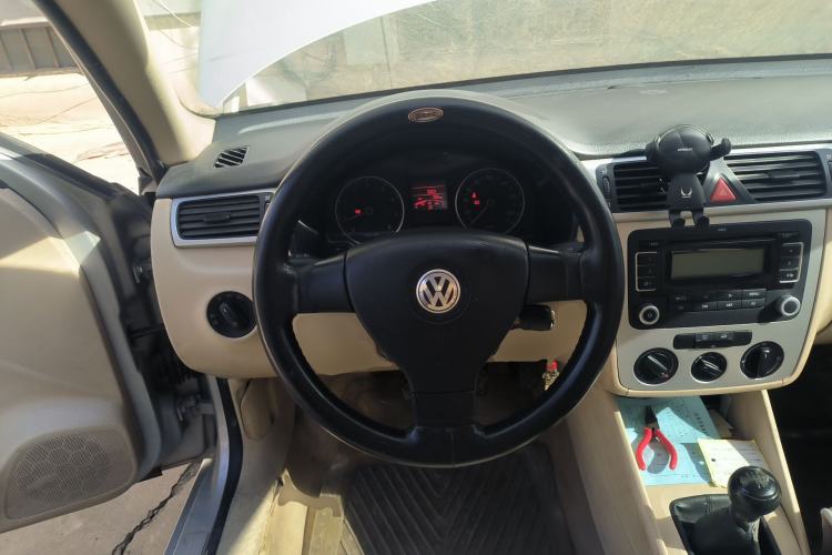 Used Volkswagen Bora 2008 1.6L Manual Fashion Model Steering Wheel