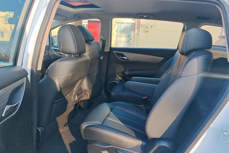 Used BYD Song MAX New Energy 2019 DM 1.5T Smart Connect Advanced 6-Seater China VI Standard
