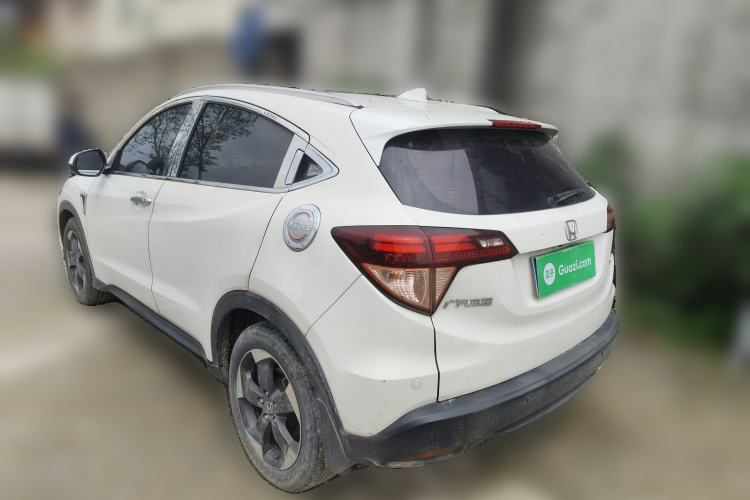 Used Honda Vezel 2015 1.8L CVT 2WD Luxury Model
