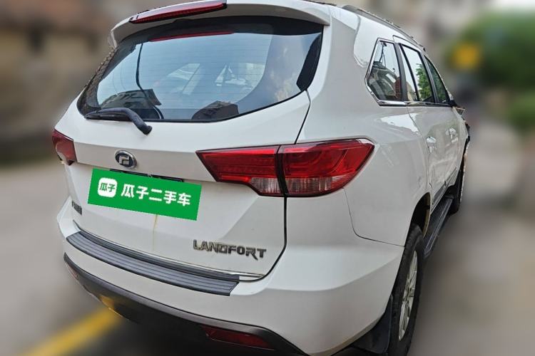 Used Foday Landfort 2017 1.9T Diesel Manual Two-Wheel Drive Luxury Edition 7 Seats