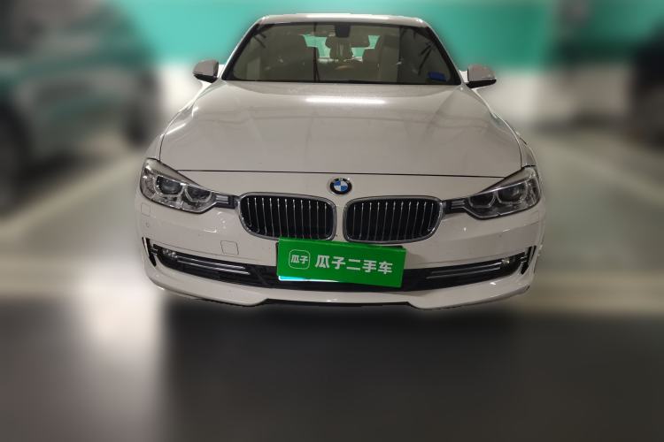 Used BMW 3 Series 2014 320Li Luxury Design Package
