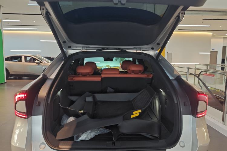 Used XPeng G7 2025 702 Max Trunk