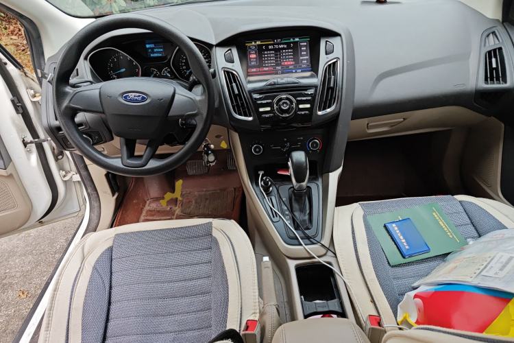 Used Ford Focus 2015 Sedan 1.6L Automatic Comfort Model
