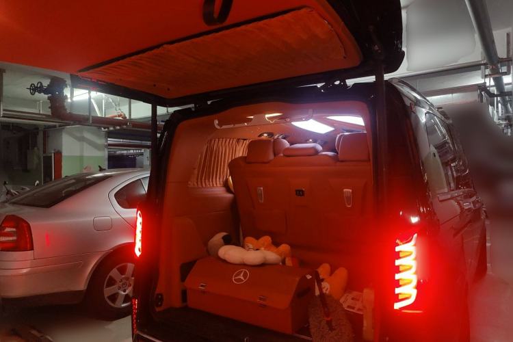 Used Mercedes-Benz Vito 2023 2.0T Elite Version 7 Seats
