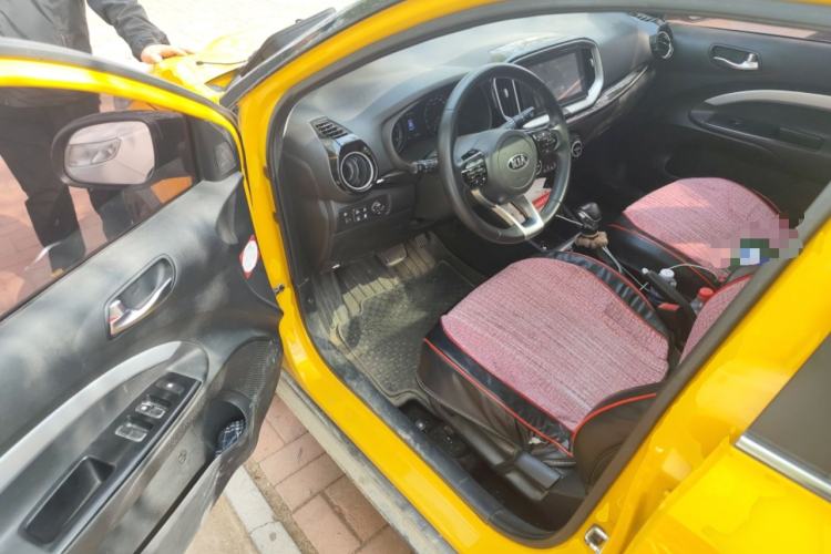 Used Kia kx1 Stonic 2019 1.4L Automatic Sport Edition China VI Driver Seat