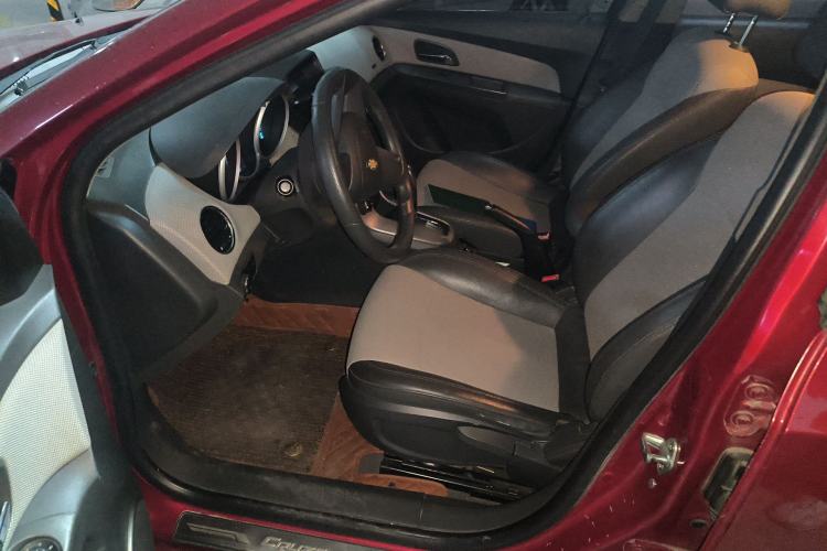 Used Chevrolet Cruze 2009 1.8L SE AT Left Front Seat