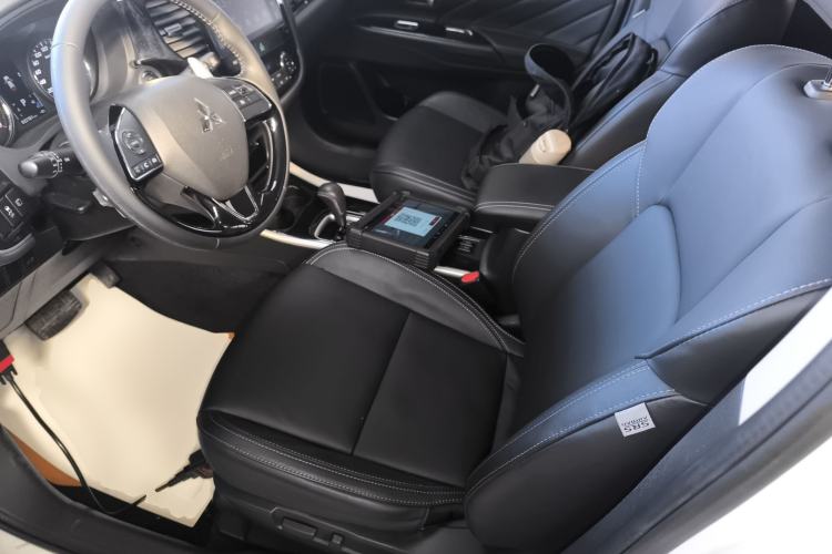 Used Mitsubishi Outlander 2019 2.4L 4x4 Zhi Xiang Edition 5 Seats China VI Standard
