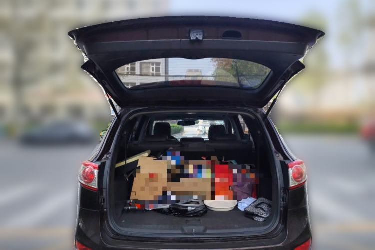 Used Hyundai Santa Fe Classic 2010 2.4 Comfort Edition 7-Seater Four-Wheel Drive Trunk