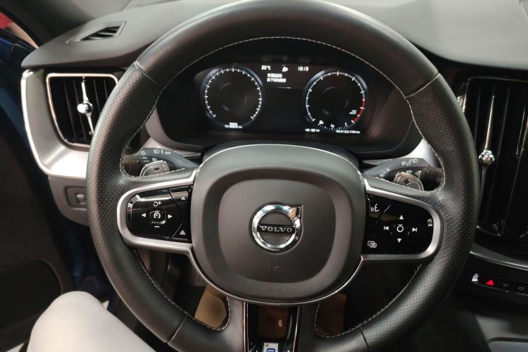 Used Volvo XC60 2018 T5 4x4 Smart & Sporty Edition