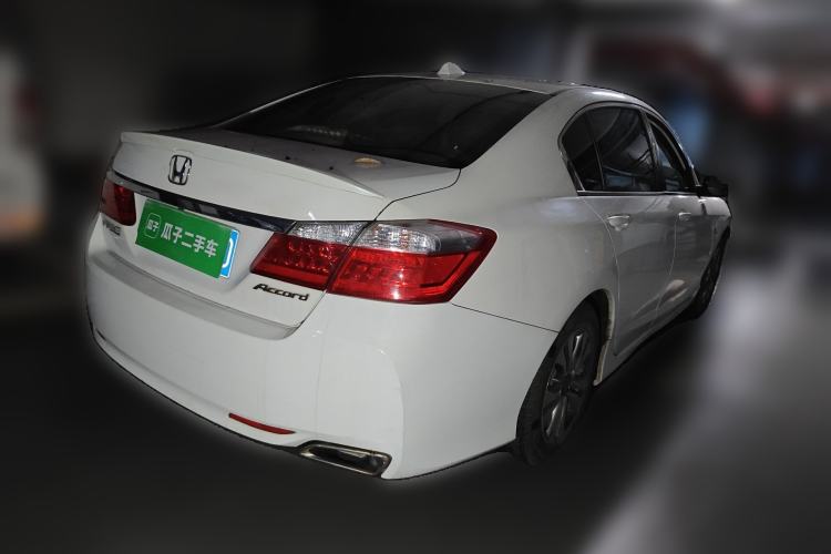 Used Honda Accord 2015 2.0L LX Comfort Edition Rear Right 45 Deg