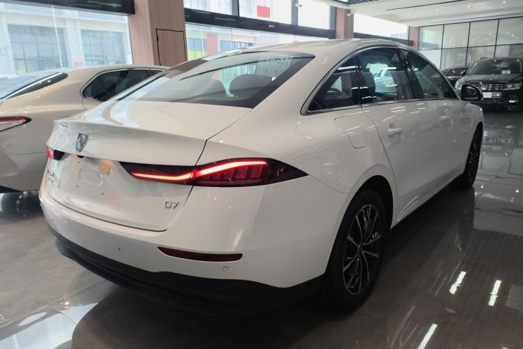 Used Roewe D7 2025 DMH 125km World Champion Edition Rear Right 45 Deg