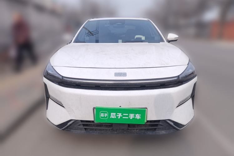 Used Geely Galaxy L6 2024 125km PLUS Dragon Edition
