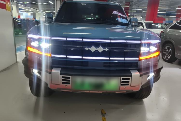 Used Formula Leopard Leopard 5 2023 Navigator Edition