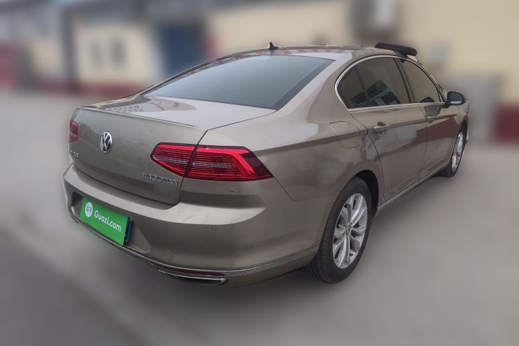 Used Volkswagen Magotan 2017 380TSI DSG Luxury Model
