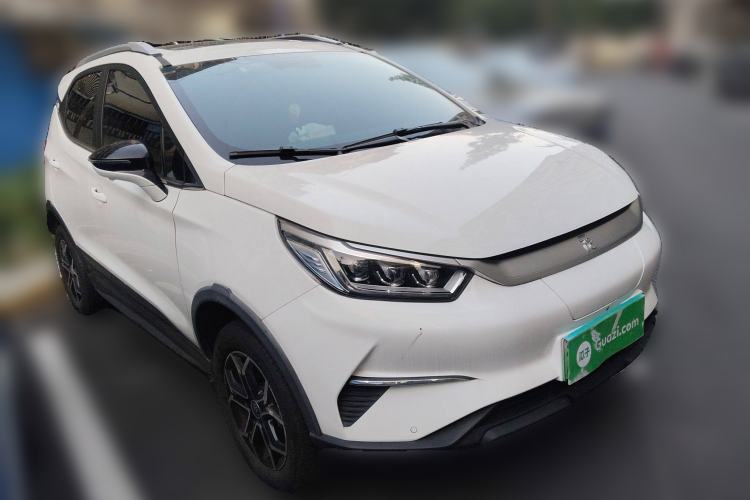 Used BYD Yuan Pro 2021 401 km Deluxe Version Front Right 45 Deg