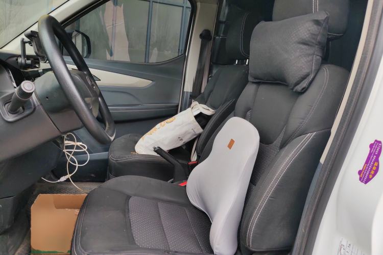 Used SAIC MAXUS EV30 2021 Pure Electric Smart Logistics Expert with Long Wheelbase—CATL