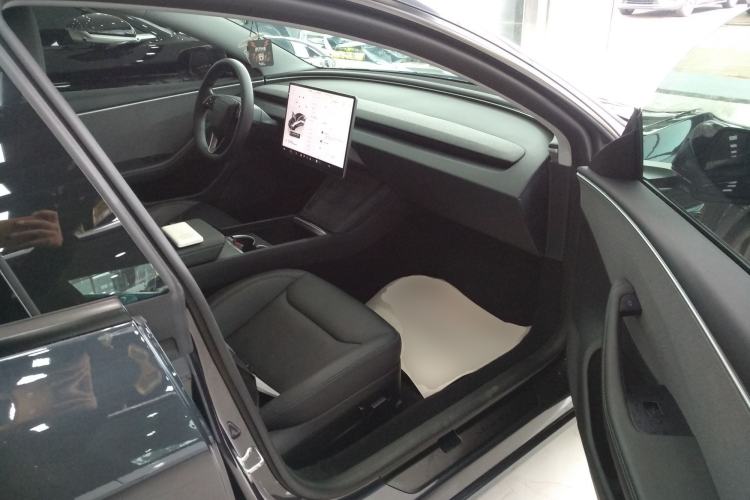 Used Tesla Model 3 2023 Rear-Wheel-Drive Version