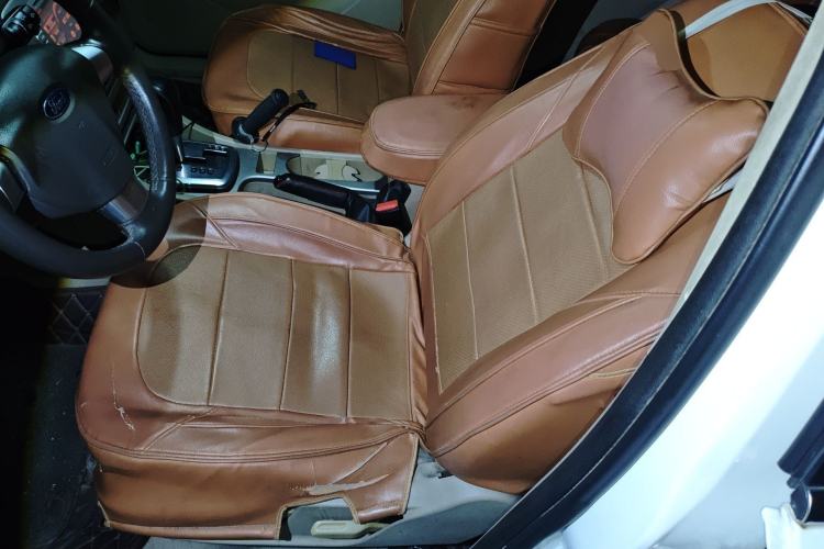 Used Ford Focus 2013 Hatchback Classic 1.8L Automatic Fashion Edition Left Front Seat