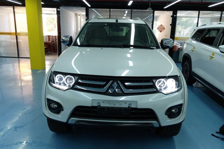 Used Mitsubishi Pajero Sport 2013 3.0L Automatic 4x4 Flagship Edition