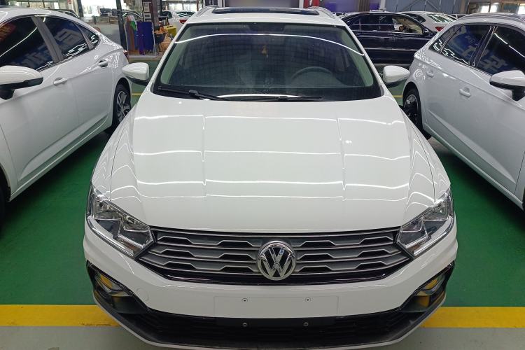 Used Volkswagen C-TREK 2017 230TSI DSG Comfort Version Front